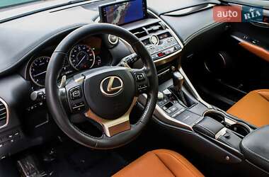 Внедорожник / Кроссовер Lexus NX 2020 в 