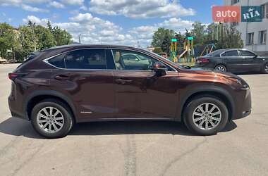 Внедорожник / Кроссовер Lexus NX 2016 в 