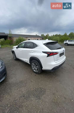 Внедорожник / Кроссовер Lexus NX 2017 в Львове