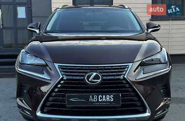 Внедорожник / Кроссовер Lexus NX 2019 в 