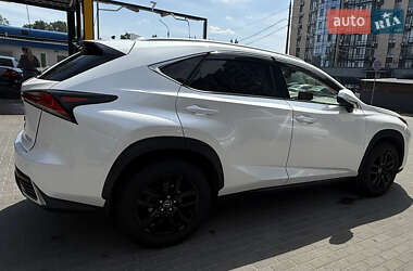 Внедорожник / Кроссовер Lexus NX 2018 в 