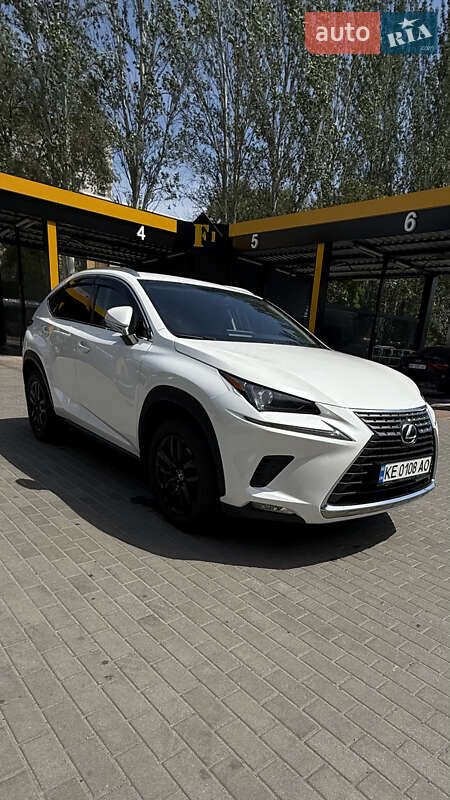 Lexus NX 2018