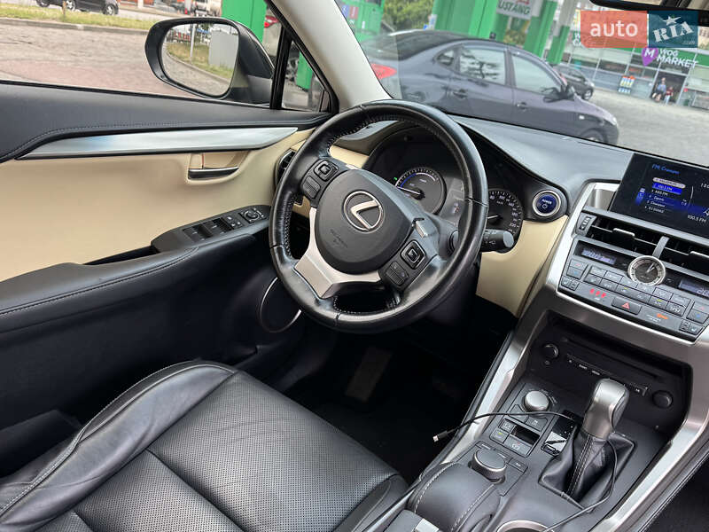 Внедорожник / Кроссовер Lexus NX 2015 в Запорожье