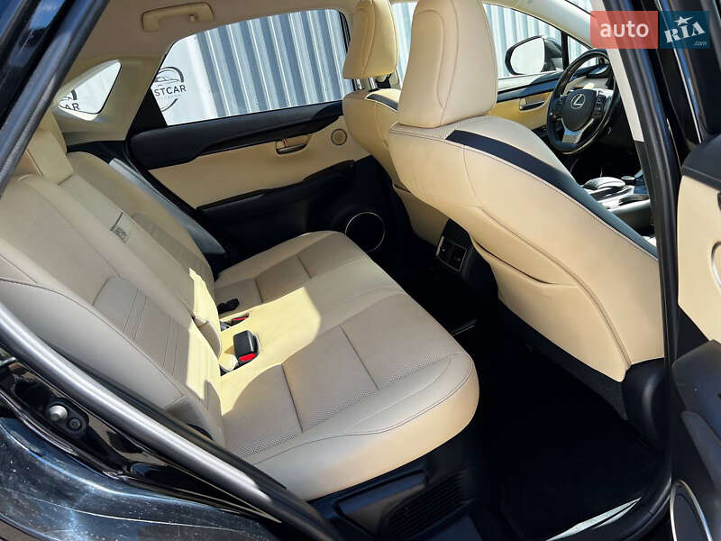 Позашляховик / Кросовер Lexus NX 2017 в Дніпрі