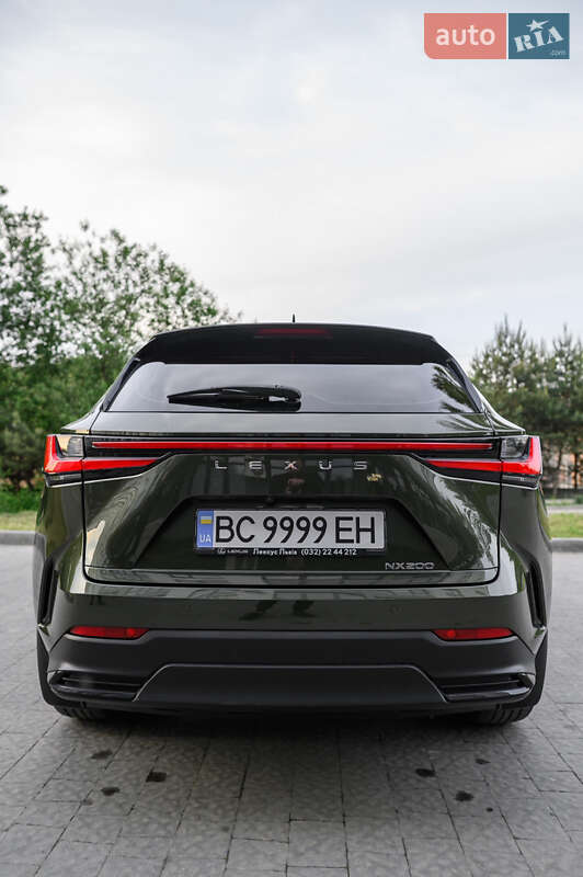 Внедорожник / Кроссовер Lexus NX 2022 в Новояворовске