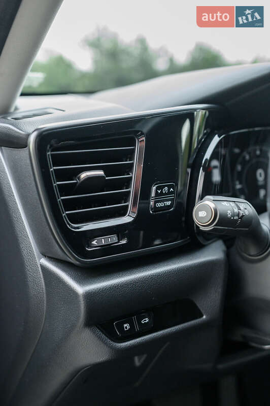 Внедорожник / Кроссовер Lexus NX 2022 в Новояворовске