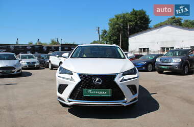 Позашляховик / Кросовер Lexus NX 2015 в 