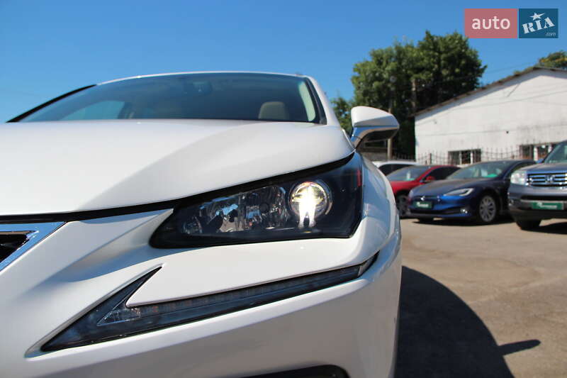 Внедорожник / Кроссовер Lexus NX 2015 в Одессе