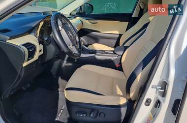 Внедорожник / Кроссовер Lexus NX 2015 в 