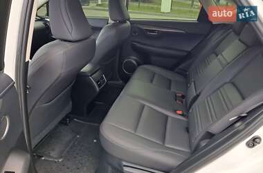 Позашляховик / Кросовер Lexus NX 2017 в 