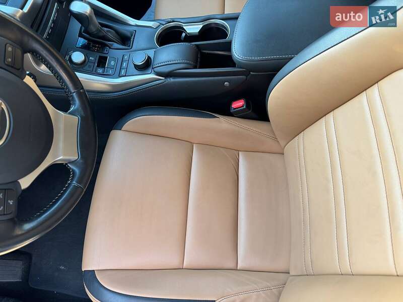 Внедорожник / Кроссовер Lexus NX 2017 в Киеве