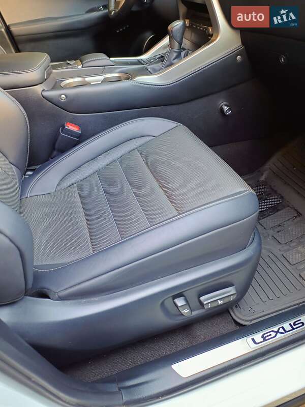 Позашляховик / Кросовер Lexus NX 2020 в Львові фото 12 Позашляховик / Кросовер Lexus NX 2020 в Львові