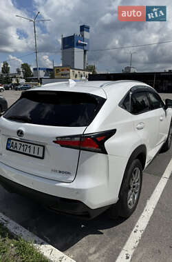 Внедорожник / Кроссовер Lexus NX 2017 в 