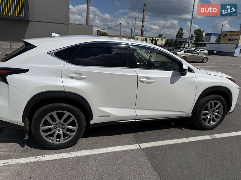 Внедорожник / Кроссовер Lexus NX 2017 в Киеве