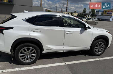 Внедорожник / Кроссовер Lexus NX 2017 в 