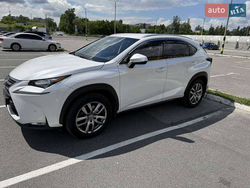 Внедорожник / Кроссовер Lexus NX 2017 в Киеве
