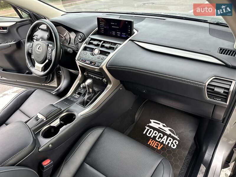 Позашляховик / Кросовер Lexus NX 2019 в Києві