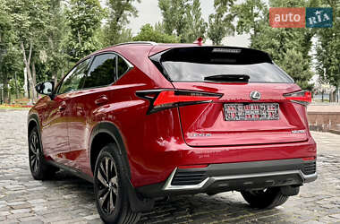 Внедорожник / Кроссовер Lexus NX 2019 в 