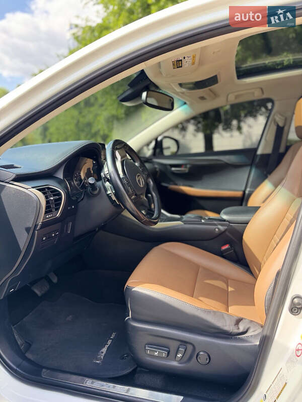 Внедорожник / Кроссовер Lexus NX 2018 в Киеве