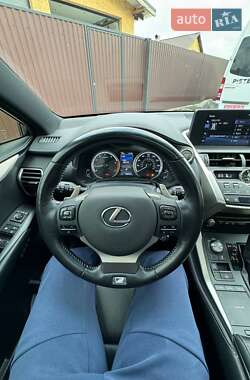 Внедорожник / Кроссовер Lexus NX 2017 в 