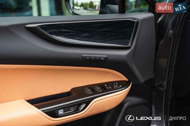 Внедорожник / Кроссовер Lexus NX 2023 в Днепре