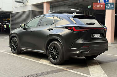 Позашляховик / Кросовер Lexus NX 2022 в 