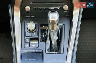 Позашляховик / Кросовер Lexus NX 2019 в 