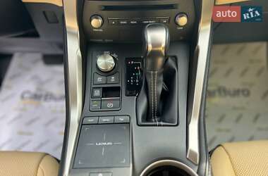 Внедорожник / Кроссовер Lexus NX 2020 в 