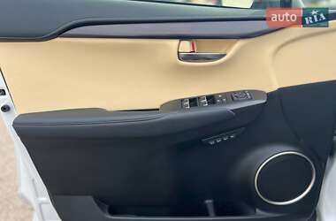 Внедорожник / Кроссовер Lexus NX 2020 в 