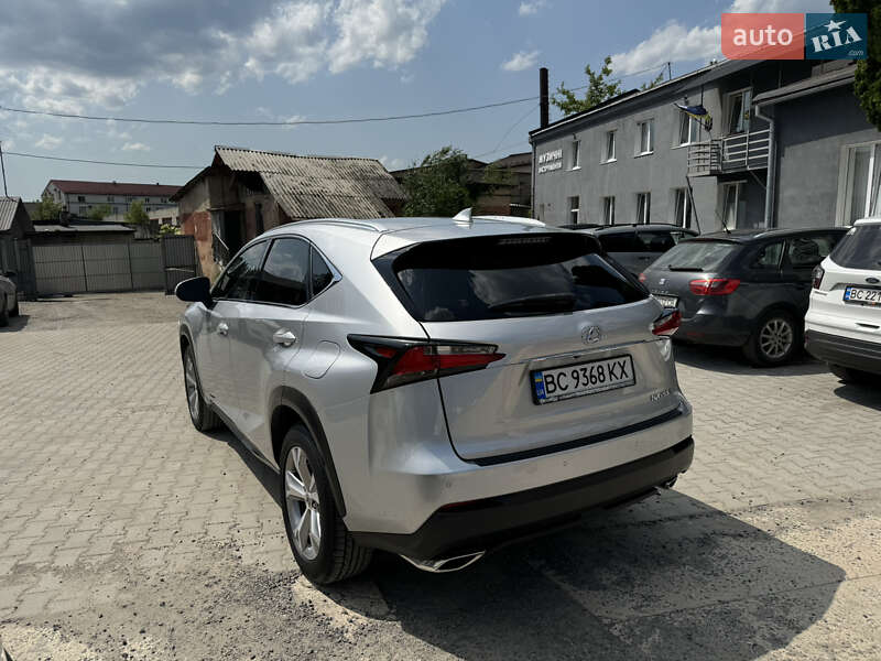 Внедорожник / Кроссовер Lexus NX 2017 в Львове