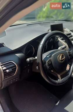 Внедорожник / Кроссовер Lexus NX 2016 в 