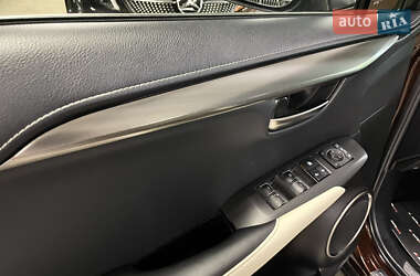 Внедорожник / Кроссовер Lexus NX 2019 в 