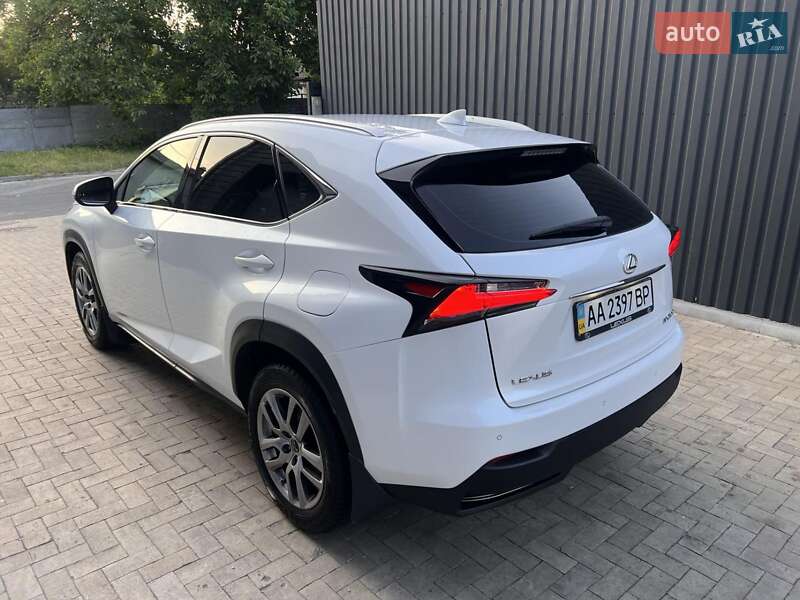 Lexus NX 2016
