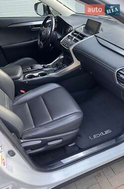 Внедорожник / Кроссовер Lexus NX 2016 в 