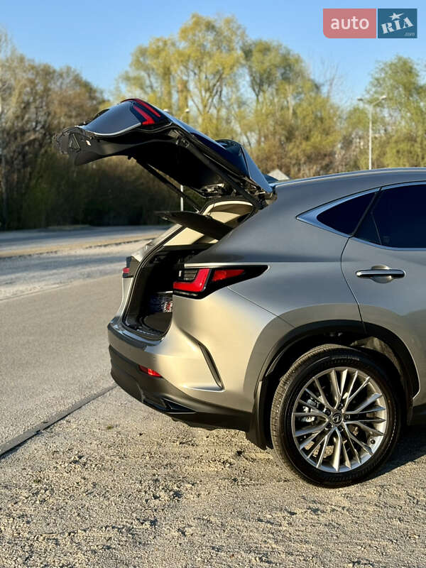 Внедорожник / Кроссовер Lexus NX 2024 в Днепре