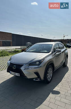 Внедорожник / Кроссовер Lexus NX 2018 в 