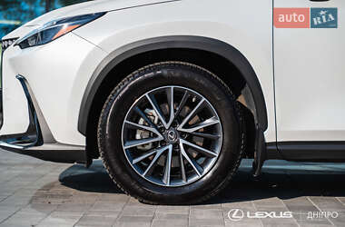 Внедорожник / Кроссовер Lexus NX 2023 в 