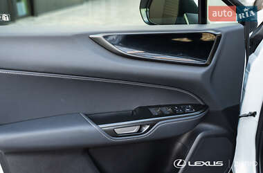 Внедорожник / Кроссовер Lexus NX 2023 в 