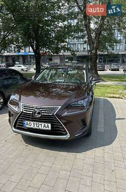Внедорожник / Кроссовер Lexus NX 2017 в Ужгороде