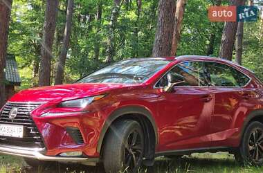 Внедорожник / Кроссовер Lexus NX 2020 в 