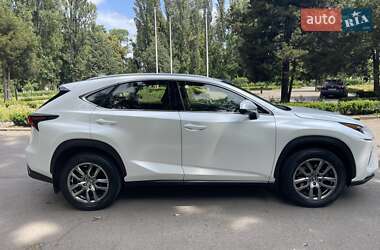 Внедорожник / Кроссовер Lexus NX 2019 в 