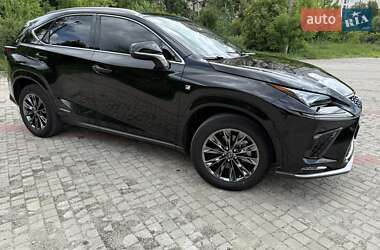 Внедорожник / Кроссовер Lexus NX 2020 в 