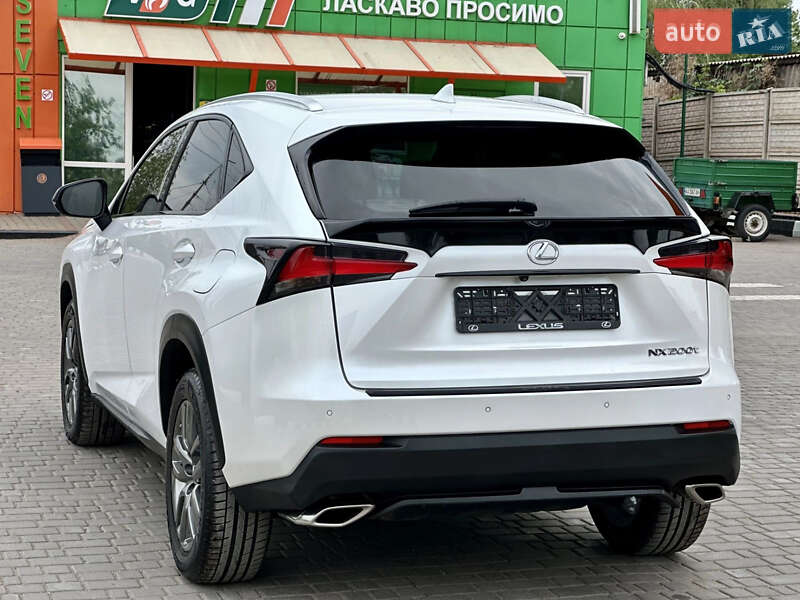 Внедорожник / Кроссовер Lexus NX 2015 в Одессе