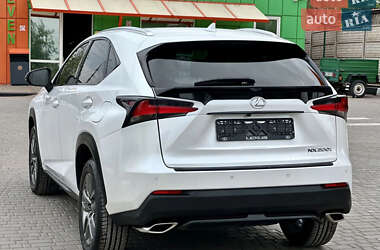 Внедорожник / Кроссовер Lexus NX 2015 в 