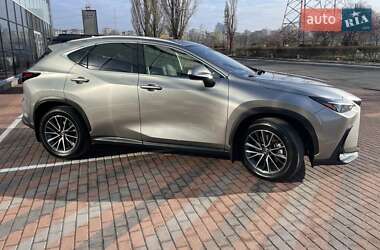 Внедорожник / Кроссовер Lexus NX 2021 в 
