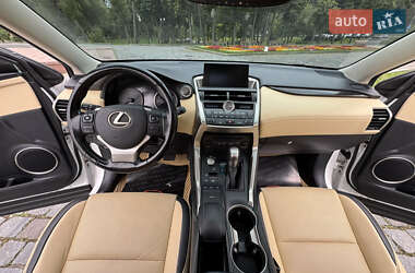 Внедорожник / Кроссовер Lexus NX 2016 в 
