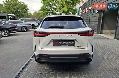 Внедорожник / Кроссовер Lexus NX 2022 в 