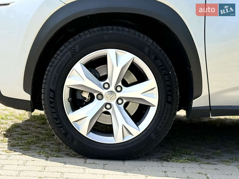 Внедорожник / Кроссовер Lexus NX 2017 в Харькове