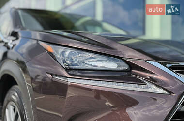 Внедорожник / Кроссовер Lexus NX 2015 в 