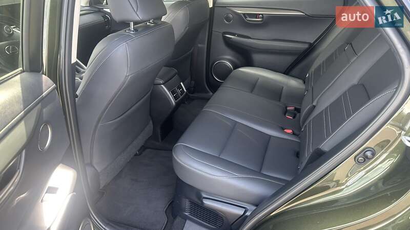 Позашляховик / Кросовер Lexus NX 2020 в Києві